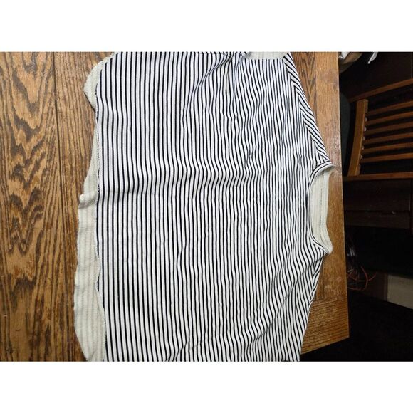 Frank&Eileen Hamptons Travel Set Olive Capelet & Pearl Sweatshorts in Navy Frenc - Picture 5 of 12